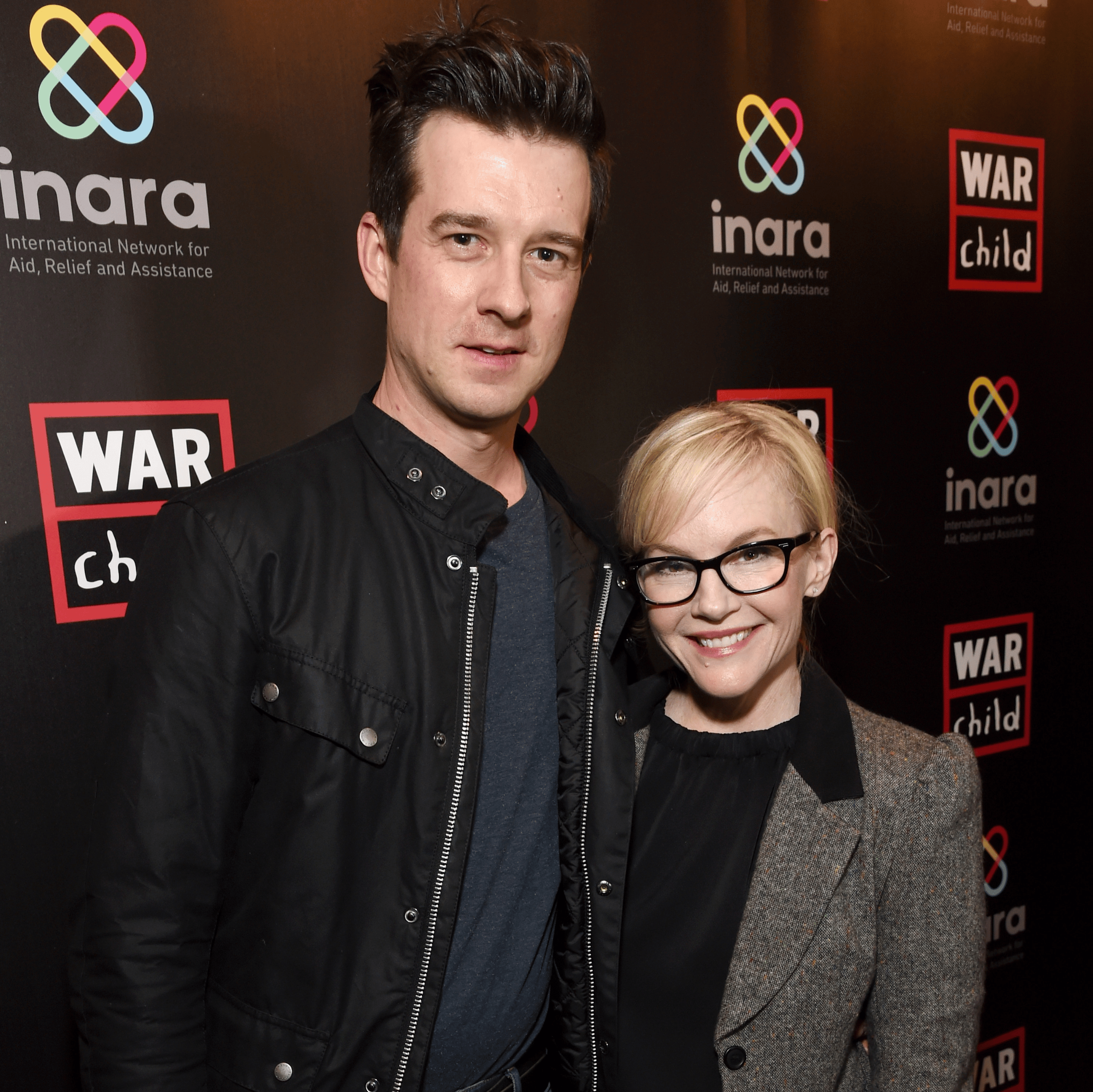 Rachael Harris and her husband at a War Child charity event