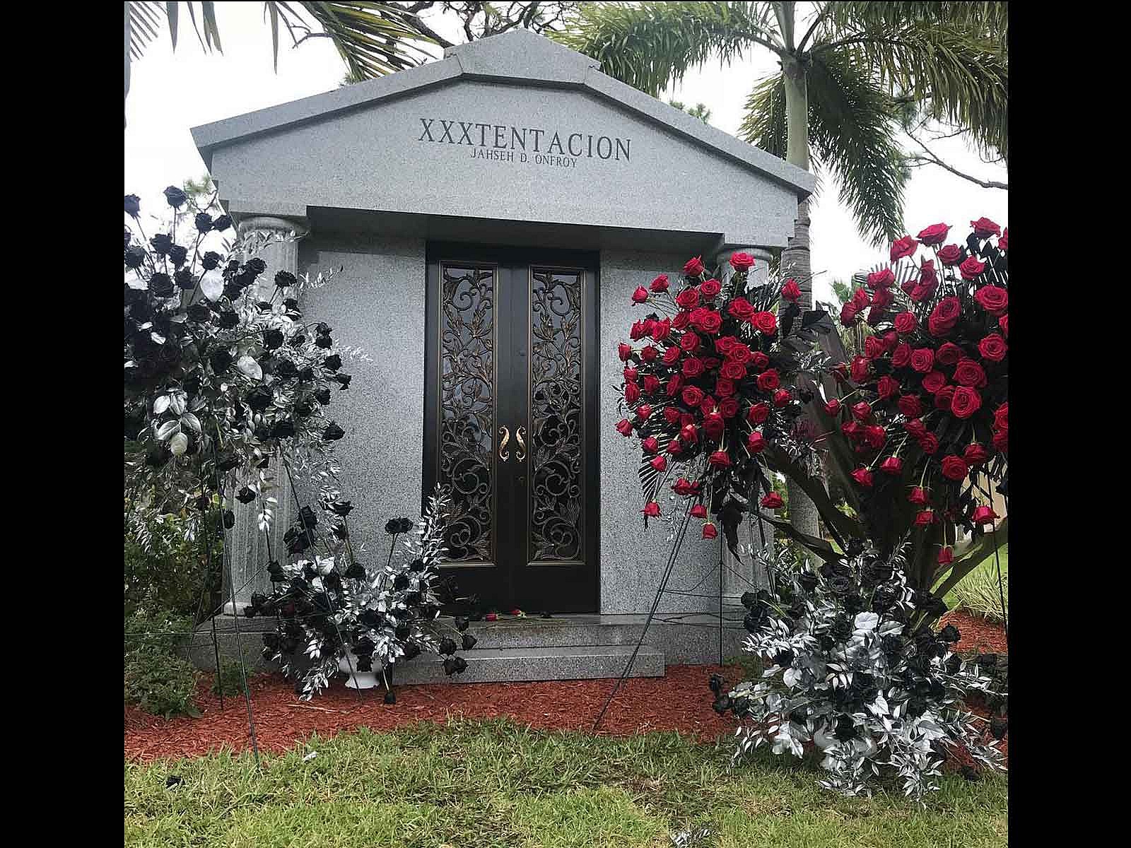 XXXTentacion's mausoleum